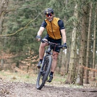 GRAVEL pánský cyklistický dres písková/černá