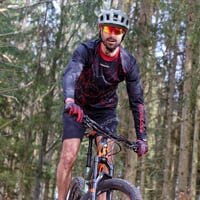 Set ARMAGEDON + GENIUS BIKE SHORTS černá