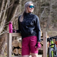 Set GENIA BIKE SHORTS + BASICA SHORTS malinová